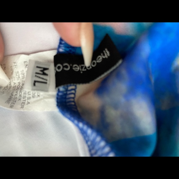 Axom beach scene crop leggings - Picture 3 of 4